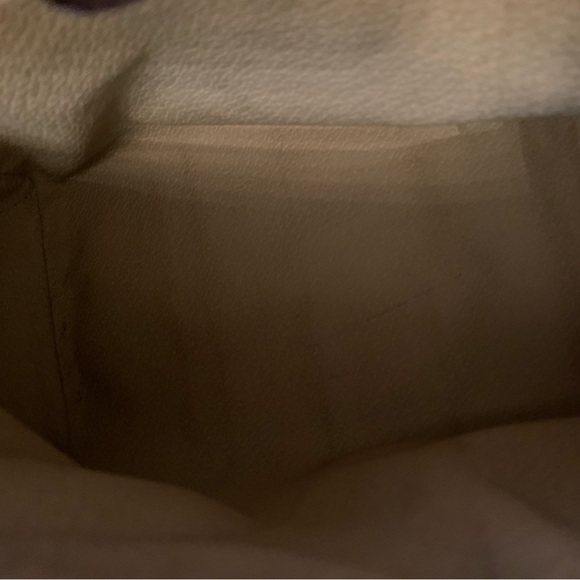 Gucci Beige and Brown Canvas Bag with Red and Green Accent Needs Restoration - Picture 15 of 16